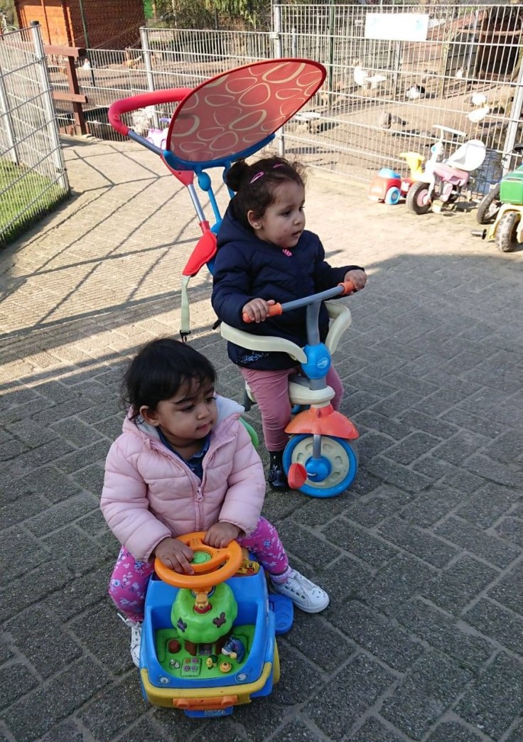 de kids on the bike